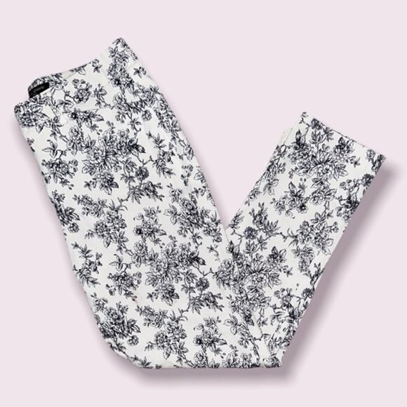 Mario Serrani Cropped Pants White Navy Floral Skinny Lightweight Womens Size 4 - Picture 5 of 10